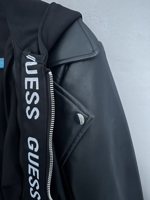 Ново яке Guess, размер S