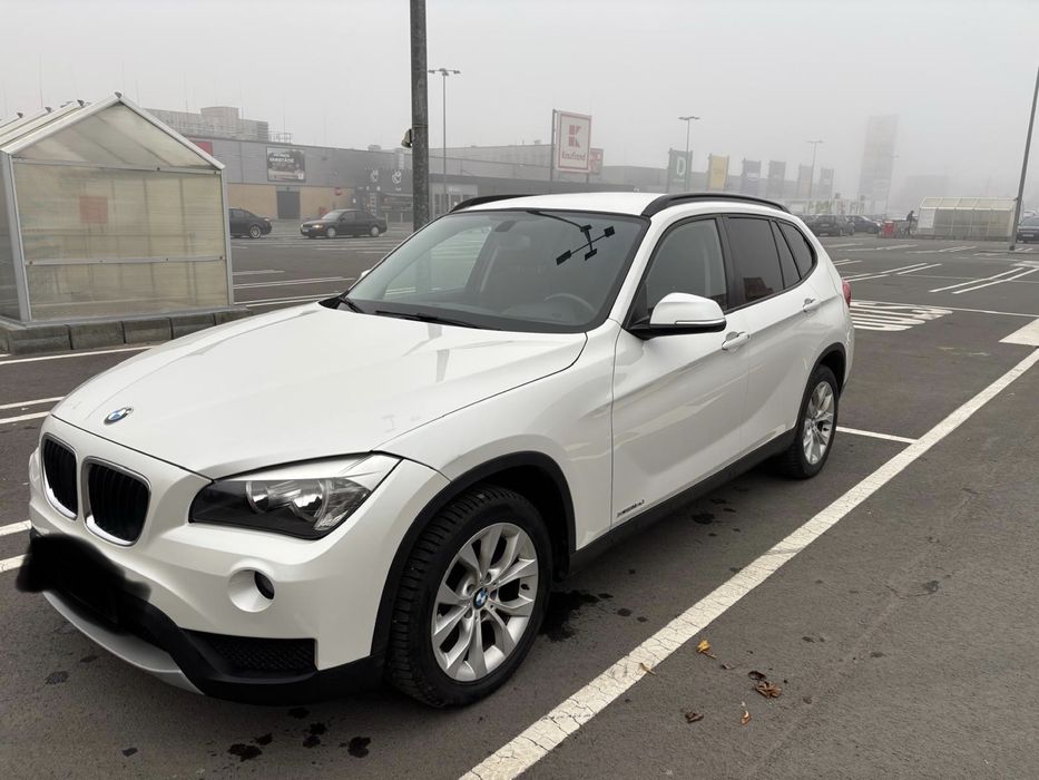 Vând BMW X1 xDrive 18d