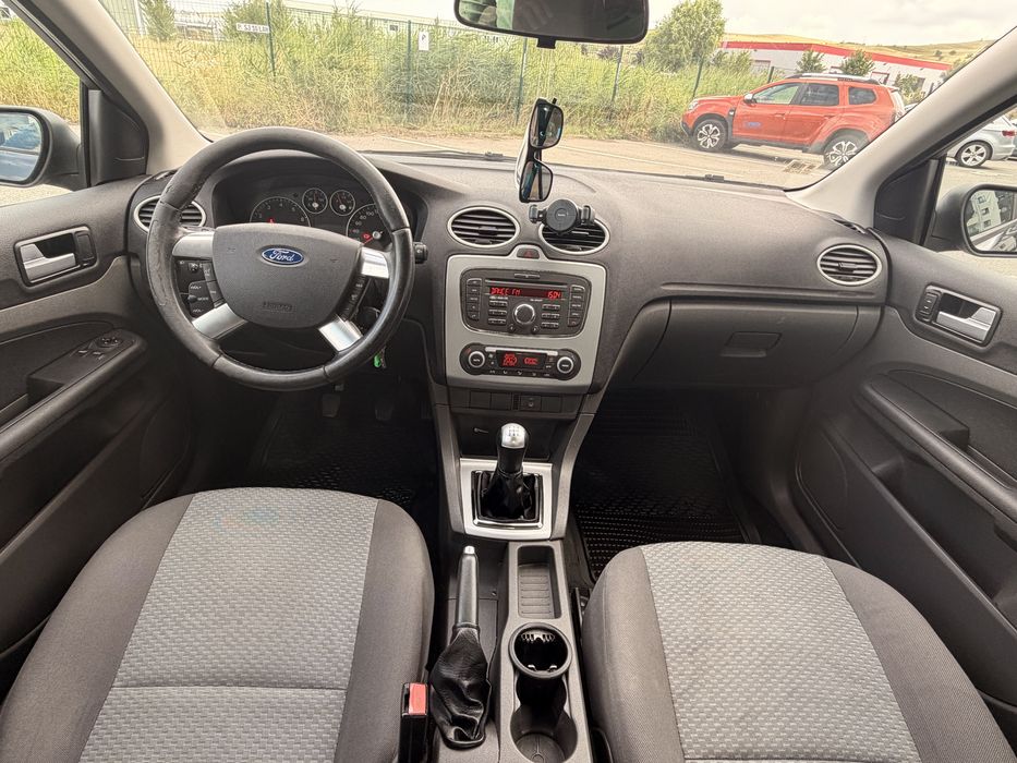 Vand Ford Focus 2, 1.6 benzina
