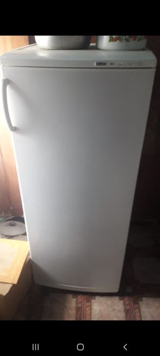 Продаи Морозильник