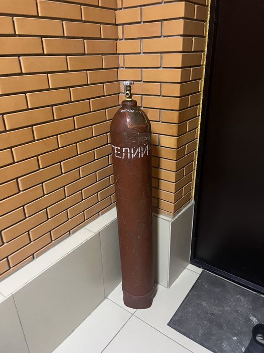 Продам гелии баллон , полный