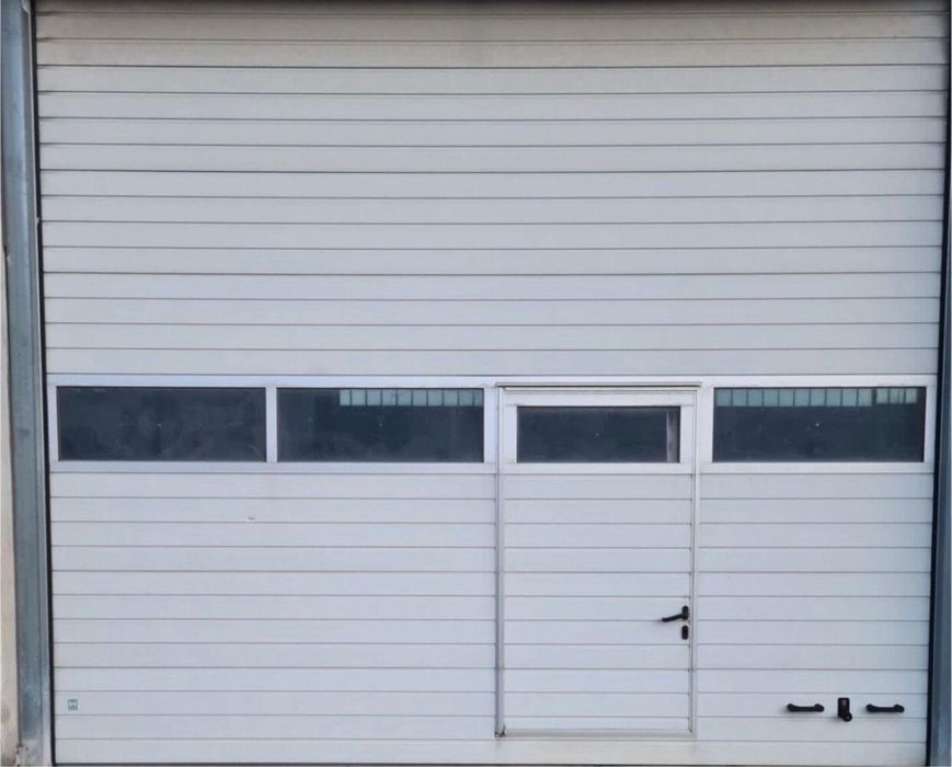 USA SECTIONALA INDUSTRIALA poarta hala garaj firma H 400 x L 375, 480