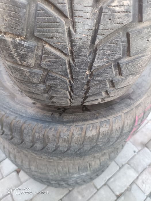 Продам шины комплект на 17