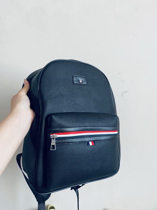 Рюкзак черная стильная