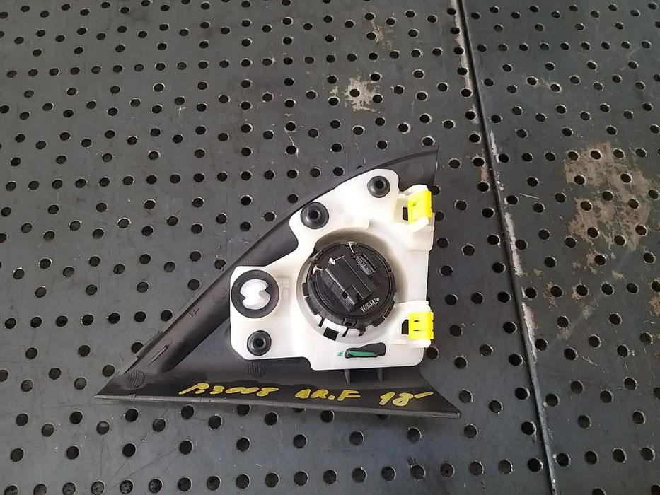 Boxa tweeter dreapta fata peugeot 3008 2 980935118000