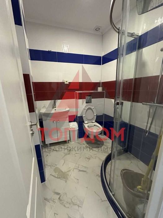 Дава се под наем Тристаен апартамент в Варна, Гръцка махала - 95 кв.м за 1000 € - Снимка #13