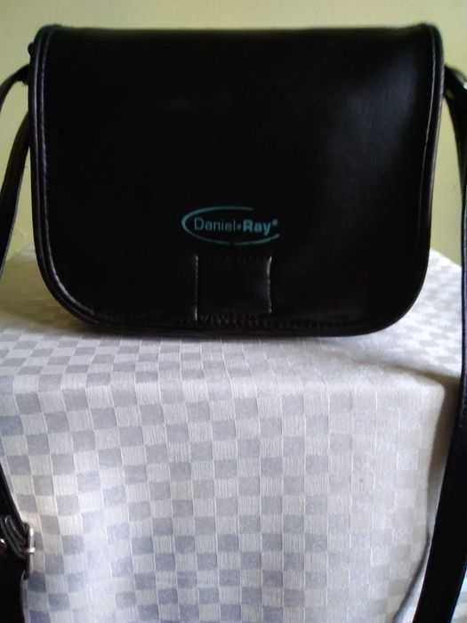 Мъжка кожена чанта за през рамо Daniel Ray