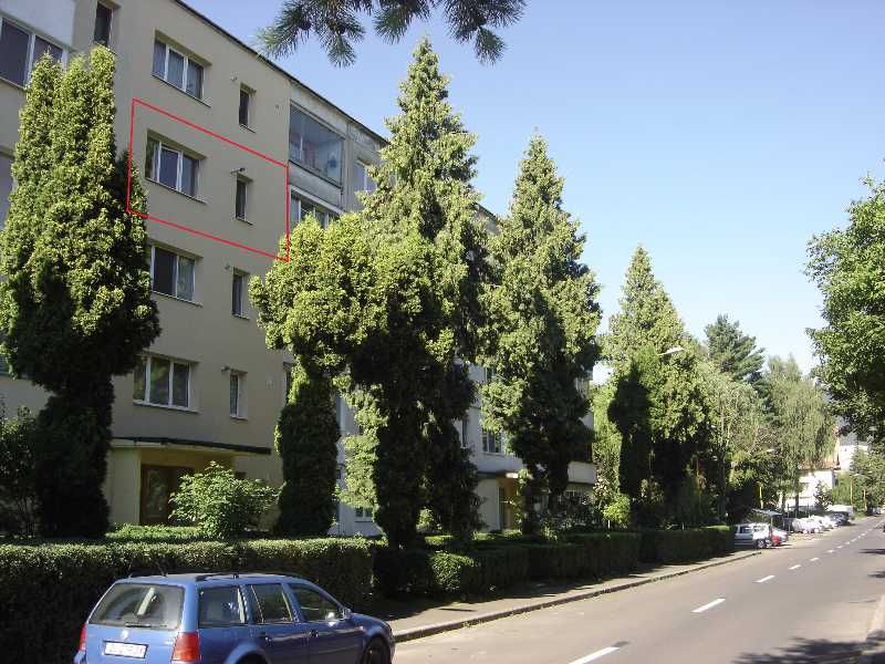 Proprietar inchiriez (ofer) garsoniera