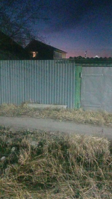 Продам земельный участок с домом.