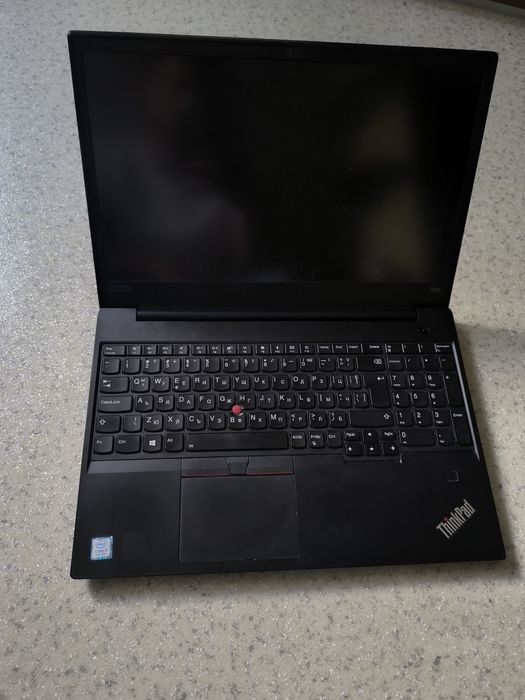 Лаптоп Lenovo Thinkpad E590 i7 8th gen