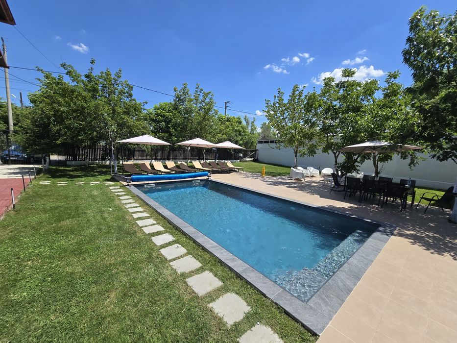 Vila pentru evenimente /piscina/ petrecere / burlacii / teambuilding/