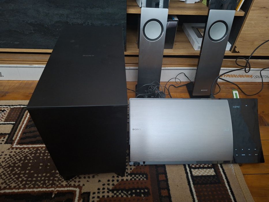 Blu-Ray home theater system  SONY BDV-NF720