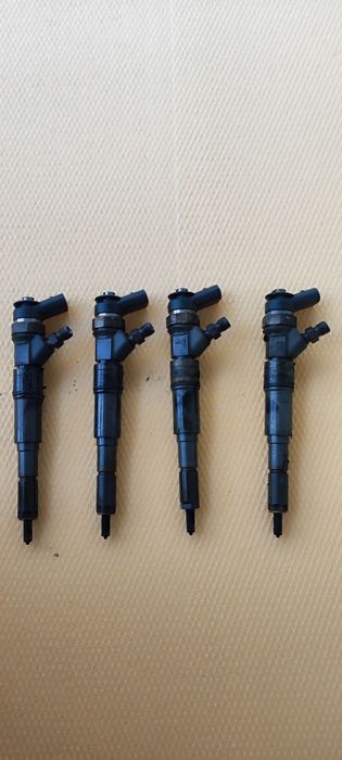 Injectoare bmw e46 320D 2003