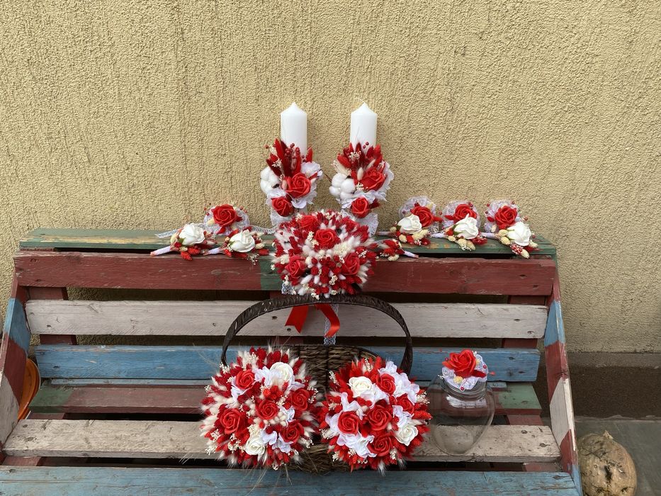 Buchete , cocarde, bratari lumanari cununie din flori de sapun