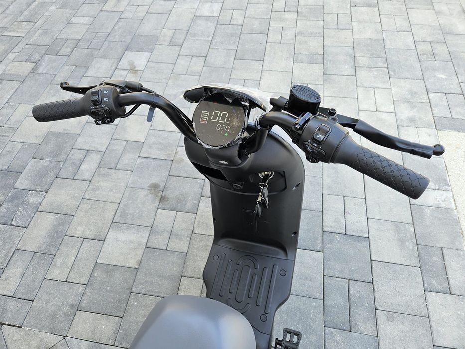 Scuter Electric Fara Permis 20Ah Fara Înmatriculare