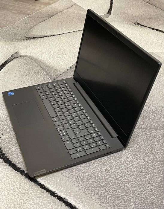 Ноутбук Lenovo V15 igl