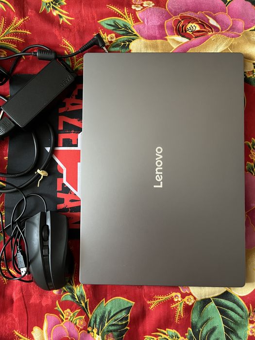 Ноутбук Lenovo Ideapad slim3