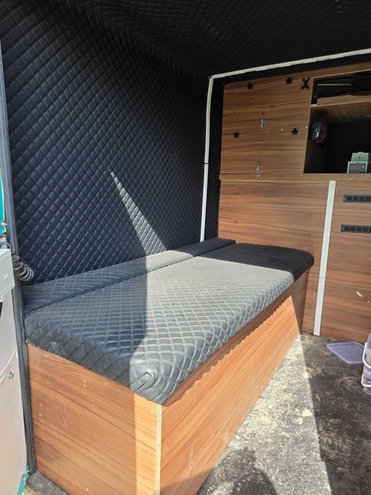 Remorca  pregatita camper pentru pescuit