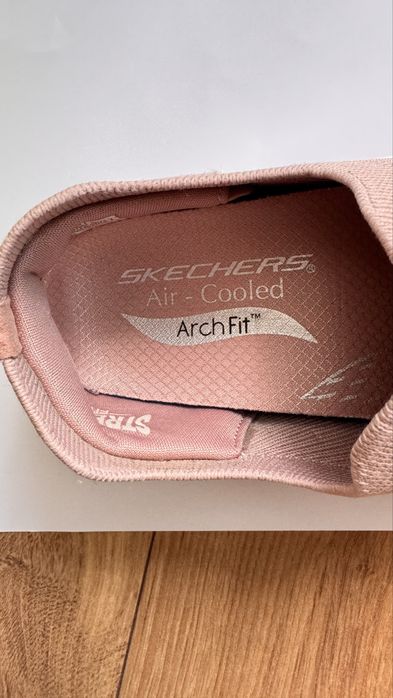 Skechers Go Walk Arch Fit 2.0, Pink