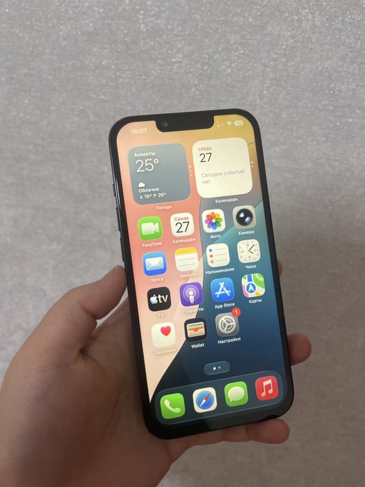 iPhone 13 128 gb отличный