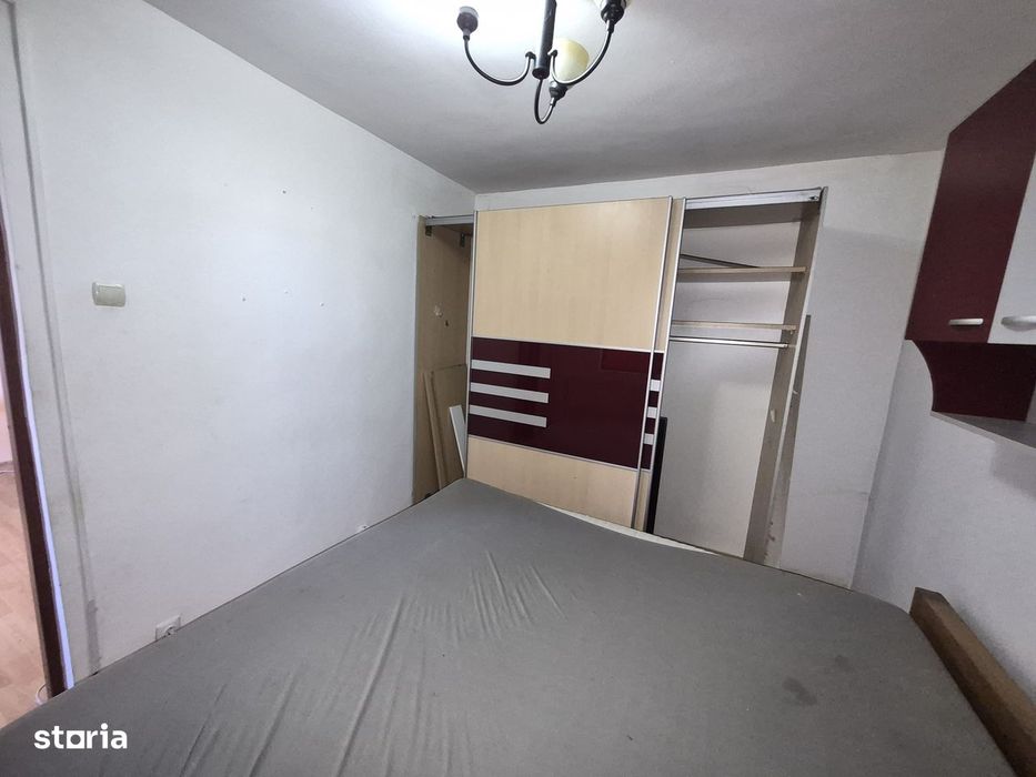 Apartament cu 2 camere nedecomandat zona Mircea cel Bătrân  fără risc