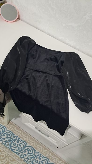 Вечернее платье, черное