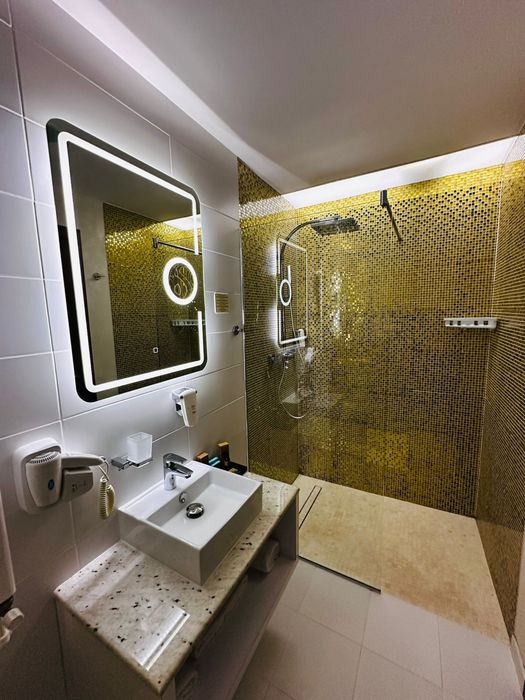 Vama Veche Ultracentral – 1.300 mp, Spațiu Comercial, Cazare și Parcare