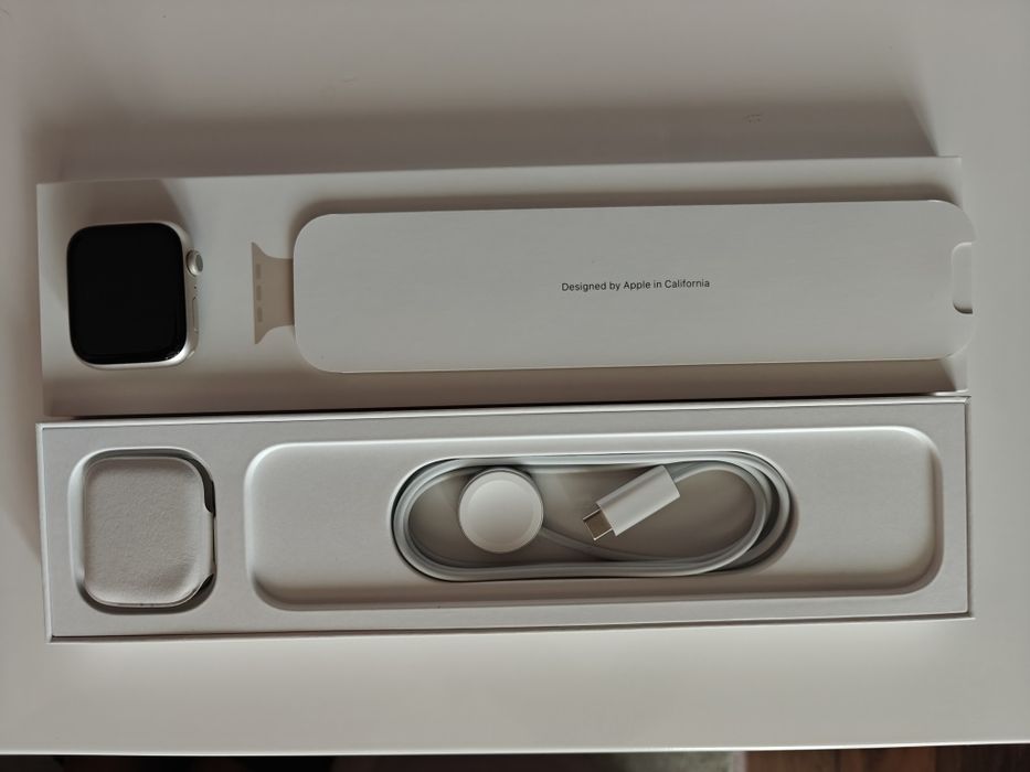 Apple Watch Series 8 45mm Starlight Aluminum