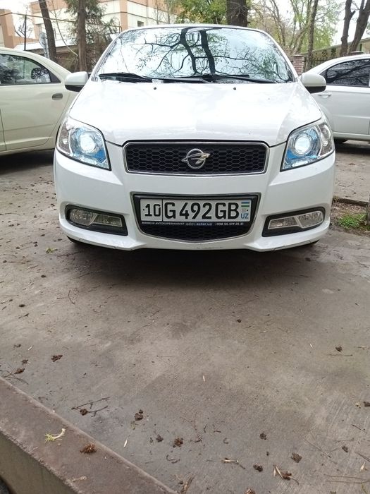 Nexia 3 срочно сотилади