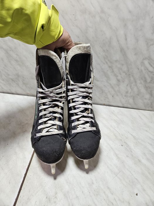 Patine 18 hochei hochey  Botas marimea 37  (24,2  cm)