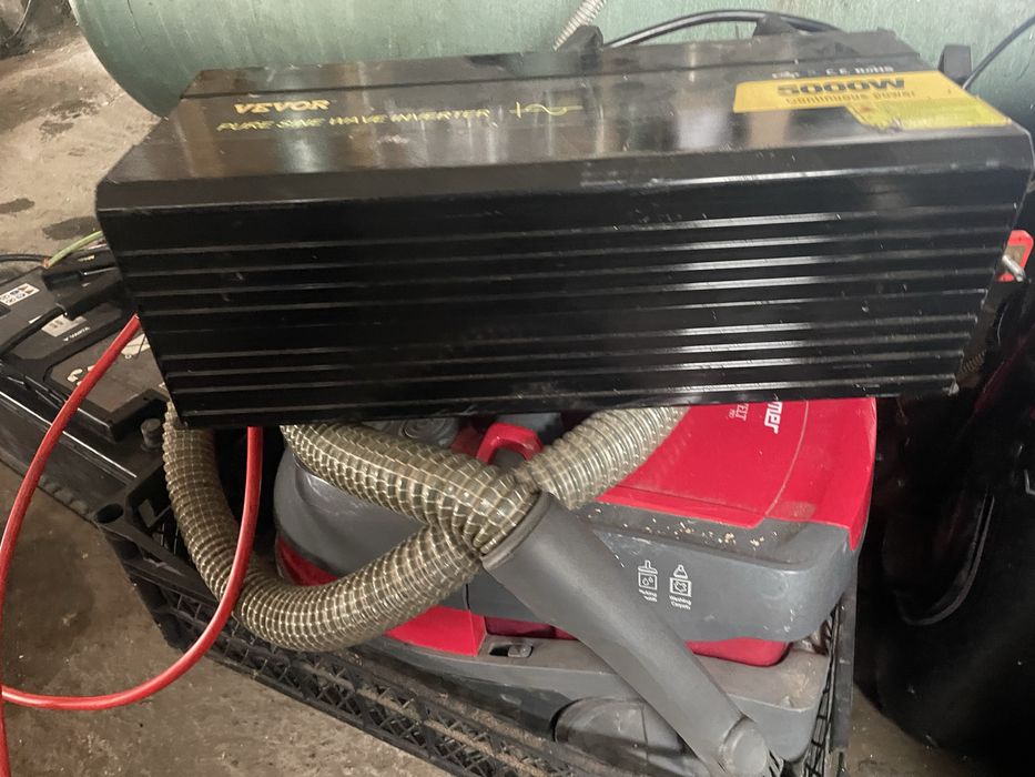 Продавам инвертори