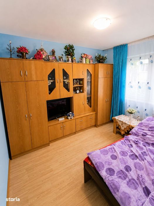 Ap.3 camere Manastur, str. Tazlău, lângă Baza sportivă, et intermediar