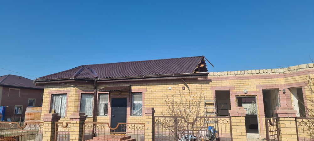 Металлочерепица. Решетки на окна. Окна