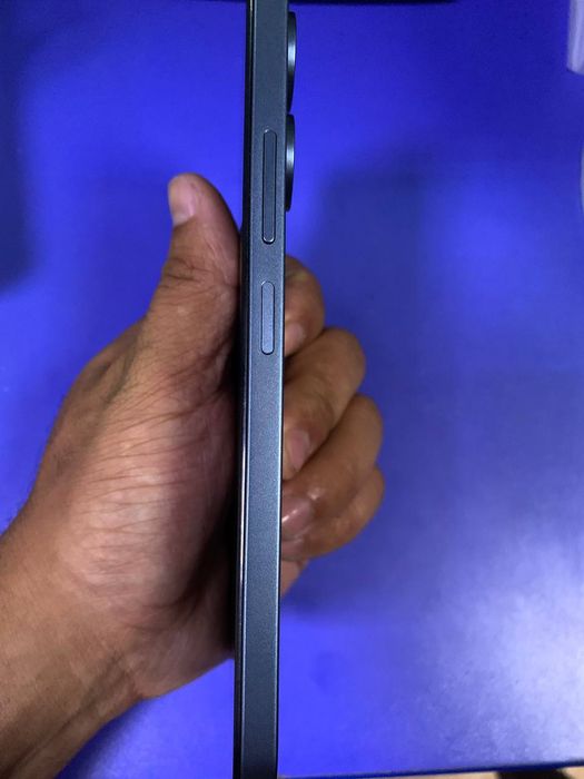 Redmi 13 C 8+4/256 
Xolat#-Ideal
Dakument#-Bor
Rangi#-Grey
Varyantga#-