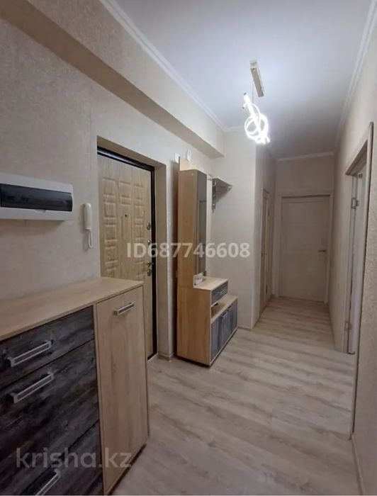 Прихожая шкаф и комод с зеркалом