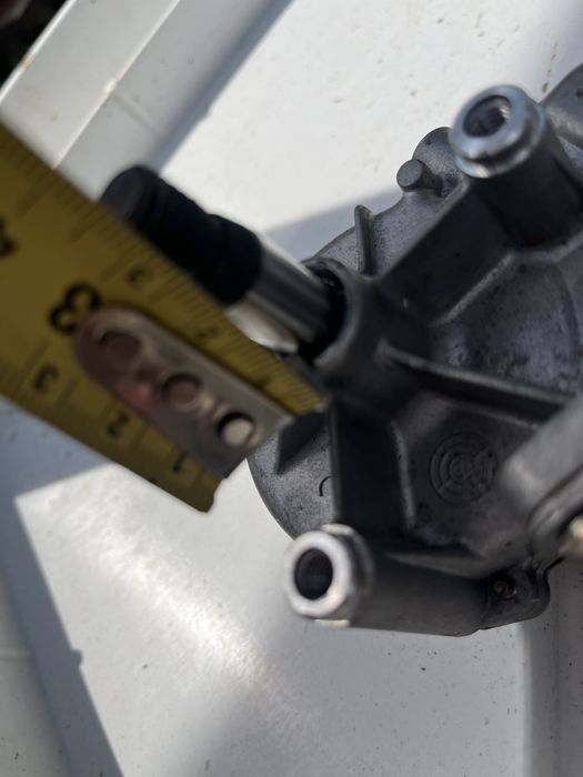 Motor 24 v 42 rot/ min si  alimentator