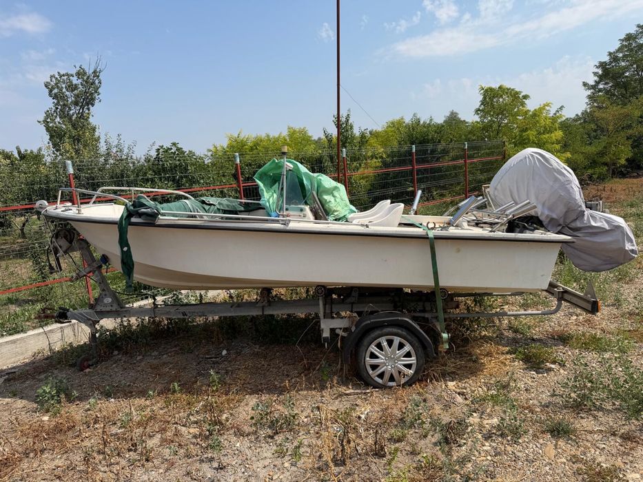 Barca 4,65 m si peridoc