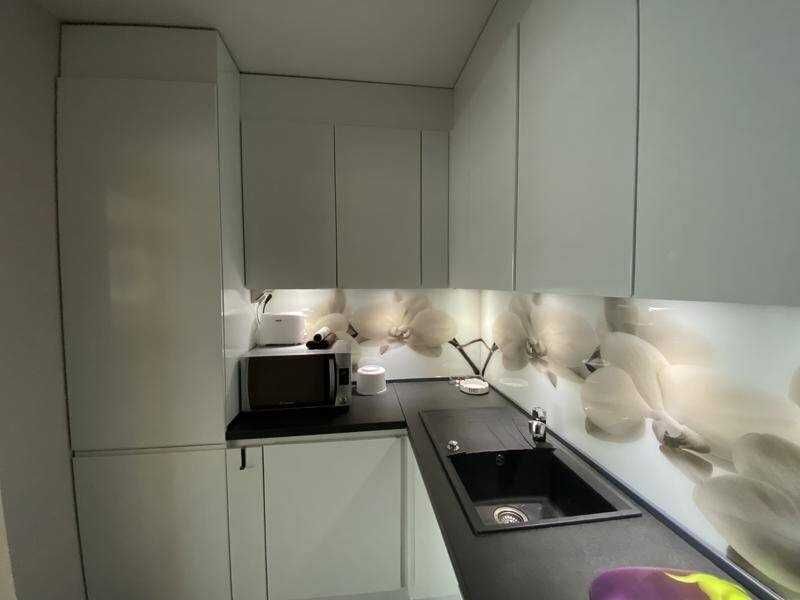 Дава се под наем Двустаен апартамент в София, Лозенец - 70 кв.м за 548.25 € - Снимка #3