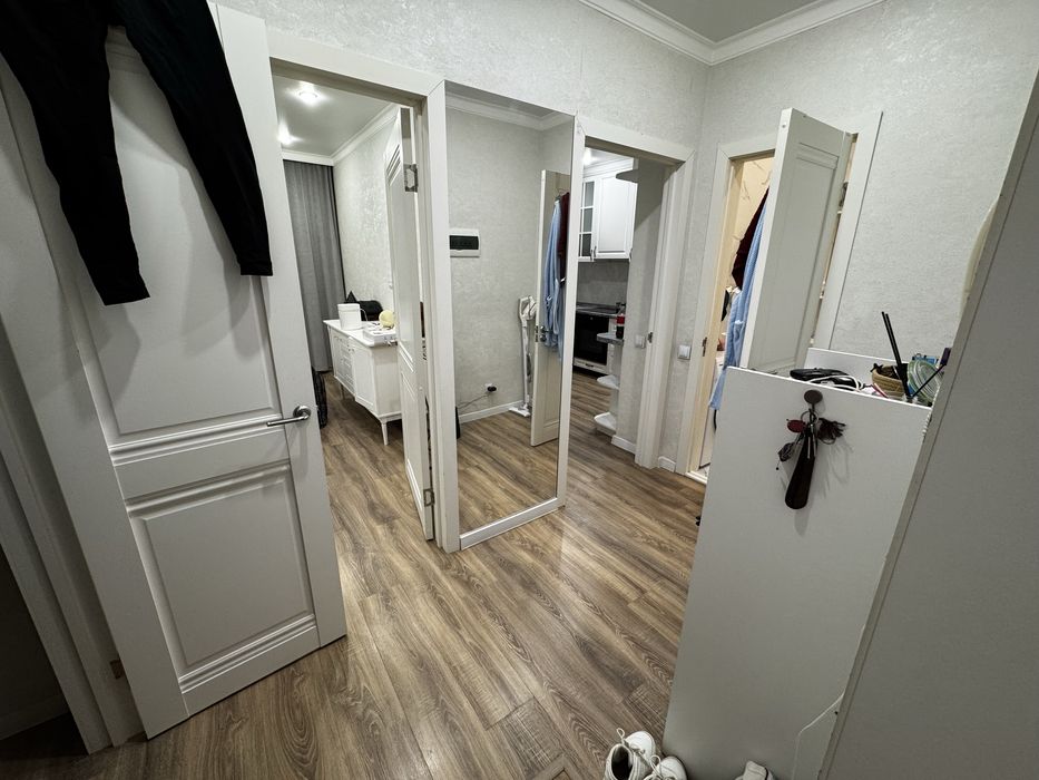 Подселение только девушка левый берек