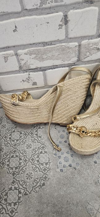 Дамски оригинални обувки 39ти номер