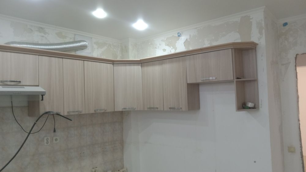 Продам кухню 50000