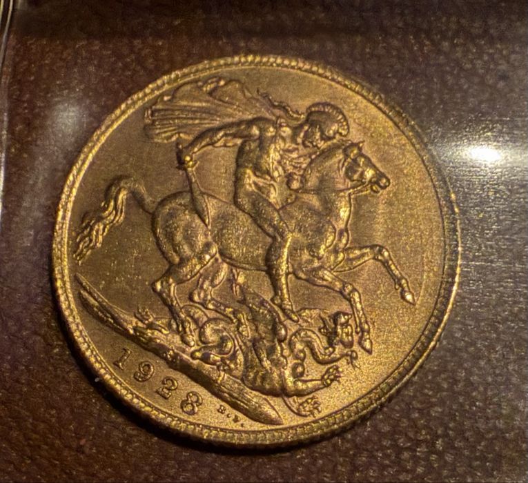 Moneda  aur 22K