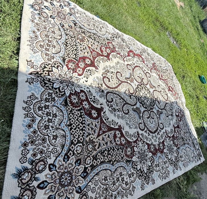Продам Ковры 1.5*2 и 3*4 размере