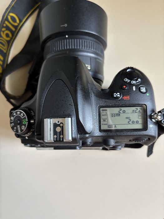 Професионален фото апарат NIKON D610