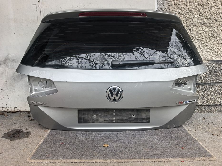 Заден капак пасат 8 passat b8