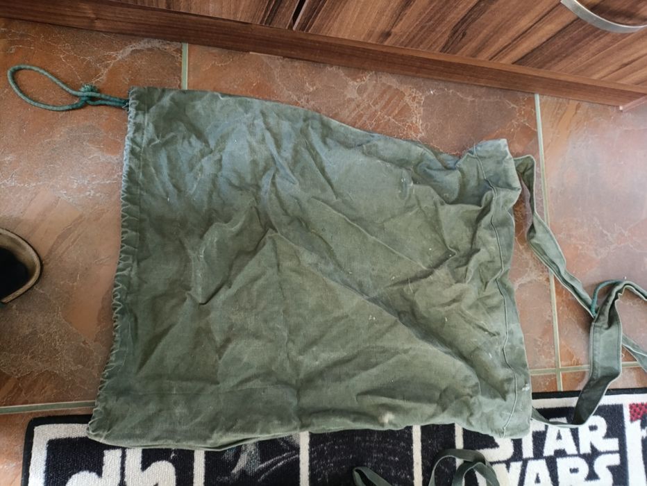 Лот военни мешки и паласки, запазени, без скъсано мухъл и лоши миризми