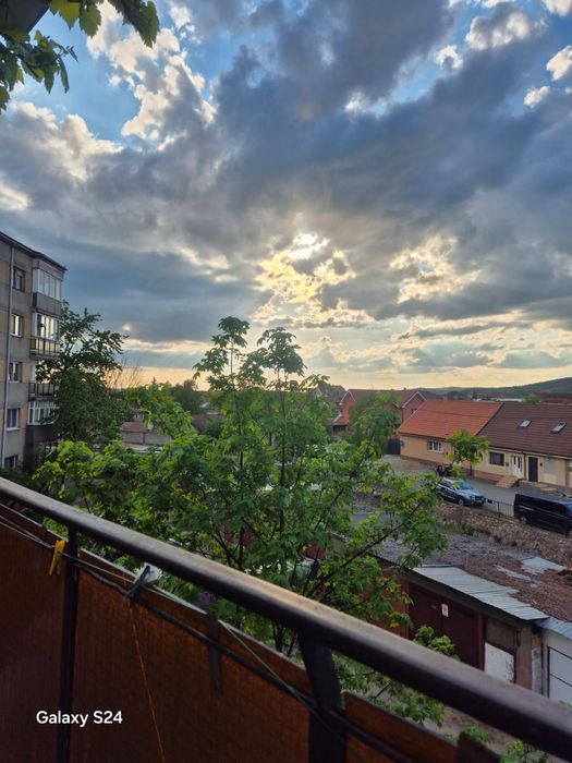 Apartament ultra central, 4 camere , 2 bai , 2 balcoane, 2 camari