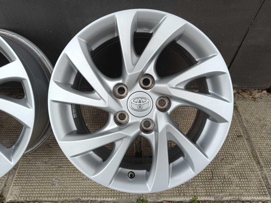 ОРИГИНАЛНИ джанти 16 '' цола 5x114,3 TOYOTA AURIS / Тойота 60,1 ET45