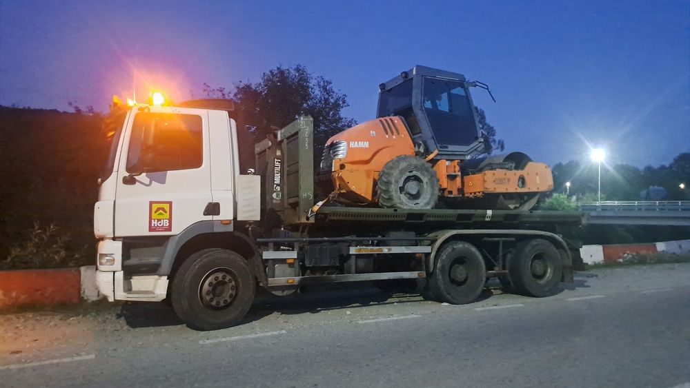 Daf ginaf basculanta abrollkipper 3 axe 32t  450000 km variante schimb