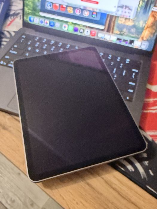 Планшет Apple iPad Air 11 2025 Wi-Fi 11 дюйм 8 Гб/128 Гб серый